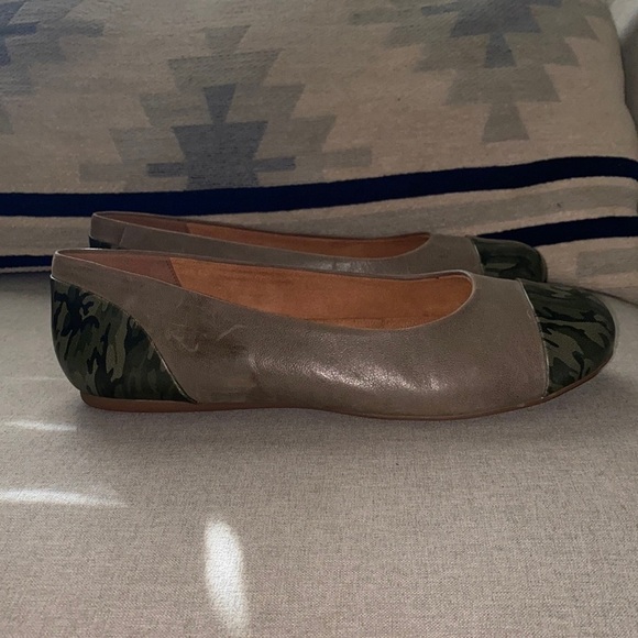 SoftWalk sonoma cap toe green camouflage leather flats 11W NWT - Picture 4 of 10
